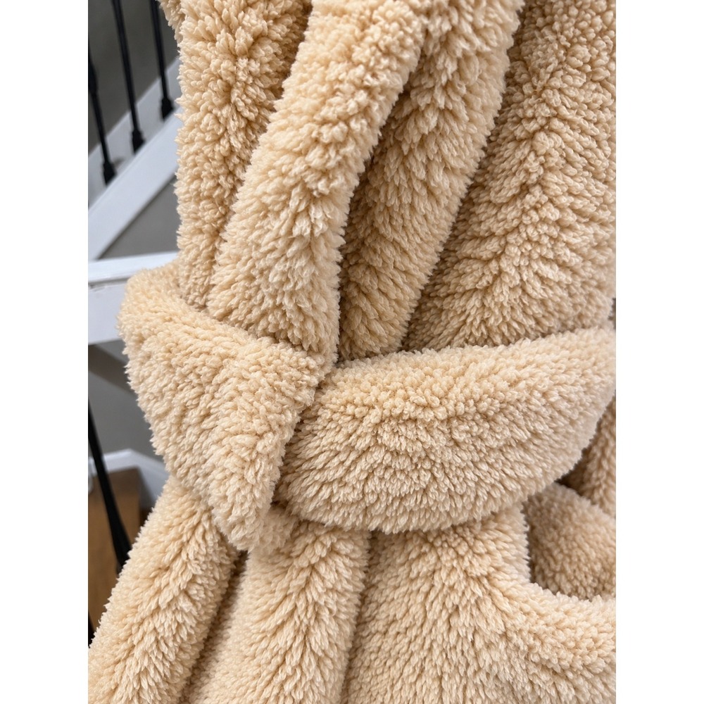 Pottery Barn Teddy Bear Robe Camel Tan Faux Fur Plush Bathrobe Medium - Picture 3 of 8